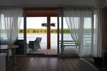 Фотографии Дома для отпуска Sali Osta Floating House on the river г. Юрмала (Латвия) №1 Фото Дома для отпуска Sali Osta Floating House on the river г. Юрмала 1