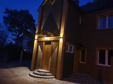 Фото номера Четырехместный номер с видом на сад Гостевой дом Guest House Jurmala г. Юрмала 6
