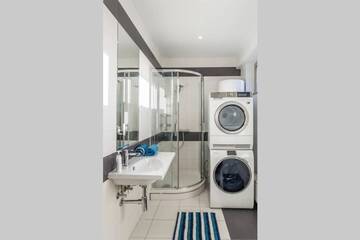 Фото номера Апартаменты с 2 спальнями Апартаменты Luxury Apartment Designer Building near Sea and Park г. Юрмала 49