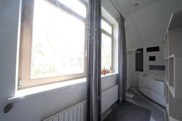 Фото номера Дом с 4 спальнями Дома для отпуска Luxury House with barbecue in Jurmala г. Юрмала 46