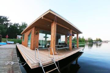 Фото номера Дом с 2 спальнями Дома для отпуска Sali Osta Floating House on the river г. Юрмала 29