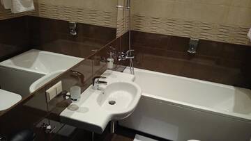 Фото номера Апартаменты с 2 спальнями и террасой Апарт-отели Katrin Apartments г. Юрмала 6