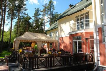 Фото номера Дом с 4 спальнями Дома для отпуска Home on Promenades Street г. Юрмала 16