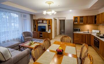 Фото номера Улучшенные апартаменты с 2 спальнями Апарт-отели Villa Alvīne Family Apart-Hotel г. Юрмала 4