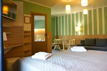 Фото номера Большой двухместный номер с балконом Отель Alba Hotel г. Юрмала 8