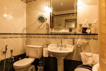 Фото номера Люкс &quot;Нефрит&quot; Отель TB Palace Hotel &amp; SPA г. Юрмала 12