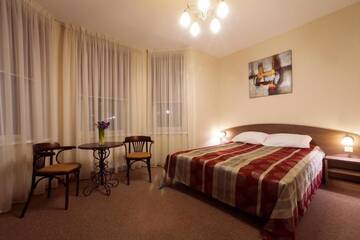 Фото номера Большой двухместный номер с 1 кроватью Апарт-отели Dzintars Hotel г. Юрмала 4