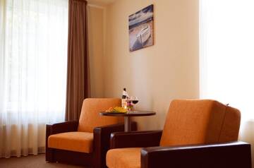 Фото номера Семейный люкс Апарт-отели Dzintars Hotel г. Юрмала 5