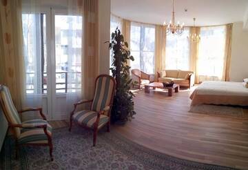 Фото номера Улучшенный двухместный номер с 1 кроватью Отель Alve Hotel г. Юрмала 7