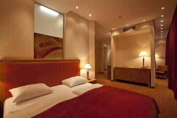 Фото номера Полулюкс с правом посещения оздоровительного центра Отель Amber Spa Boutique Hotel г. Юрмала 7