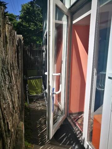 Фото номера Апартаменты с видом на бассейн Отель Guest House Krista г. Юрмала 2